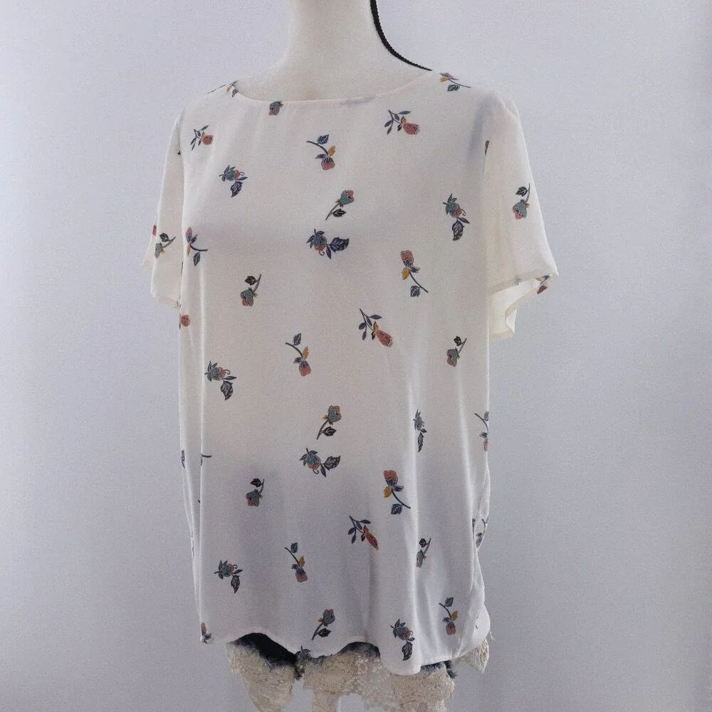 LOFT Women's Cream Floral Print Short Sleeve Top Size L Chiffon